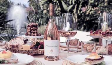 Whispering Angel 2022 di Château d'Esclans: L'Eccellenza dei Rosati Provenzali