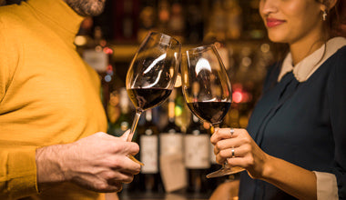 Festa della Donna: l’8 marzo sorprendila con il Vino che ama!